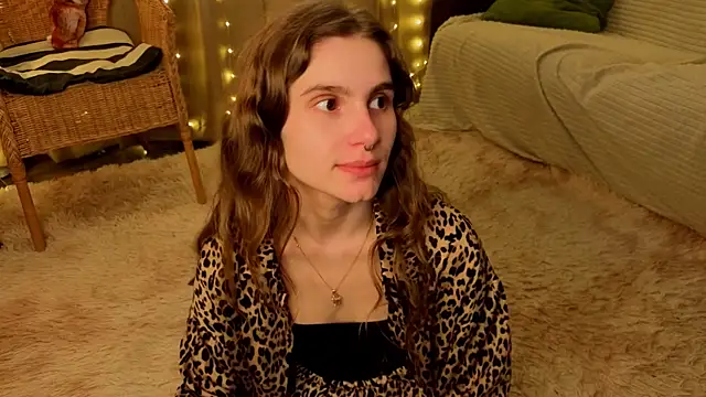 RozanneJordan online show from June 5, 2026, 5:18 pm