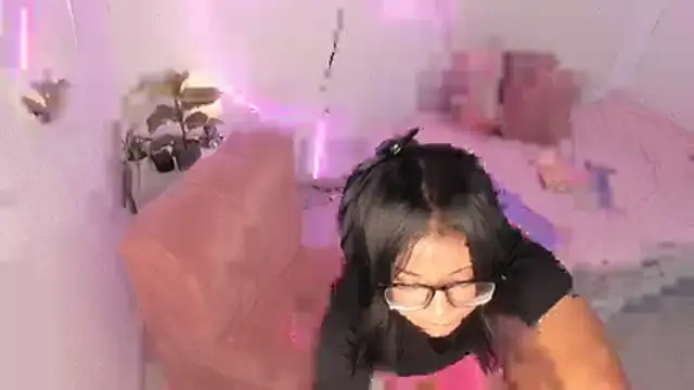 Luna lexy04 online show from June 27, 2026, 2:23 pm