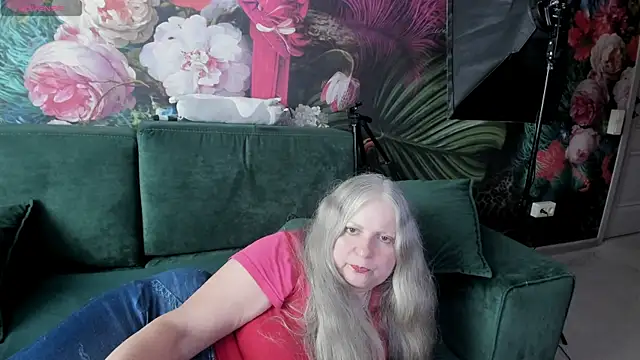 mariabelladonna online show from July 24, 2026, 10:06 pm