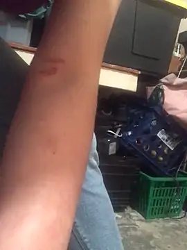 AndreaSFanSTo online show from February 4, 2026, 9:54 pm