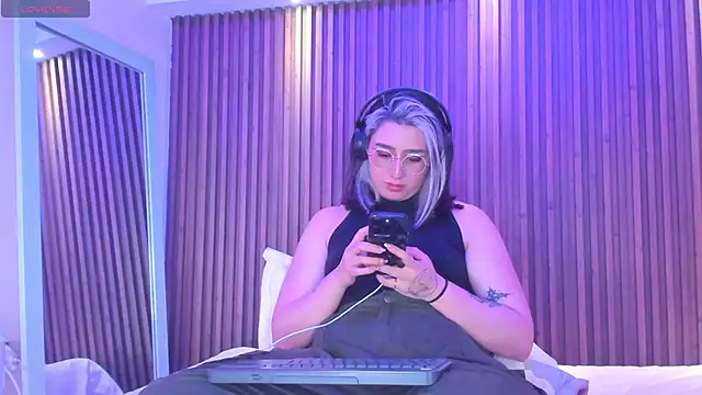 Snapshot of GabyRose9 chatting on June 5, 2026, 8:25 pm GabyRose9 online show from June 5, 2026, 8:25 pm