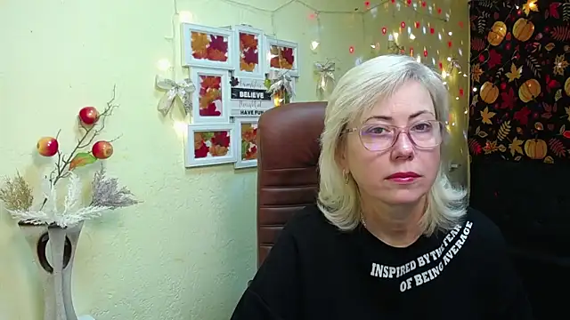 LaurenWishy online show from November 29, 2025, 6:13 am