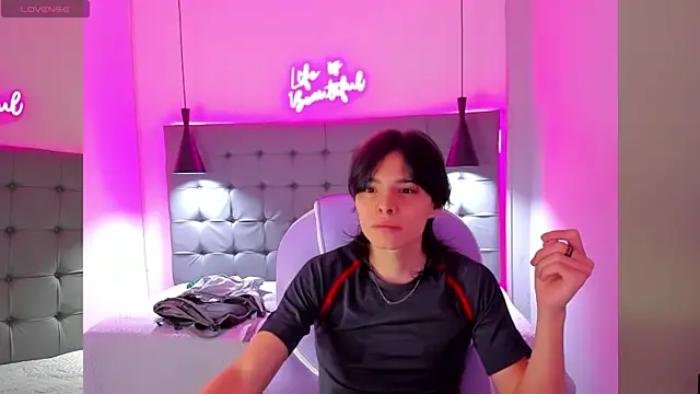 Sylasfrost online show from November 26, 2025, 10:26 am