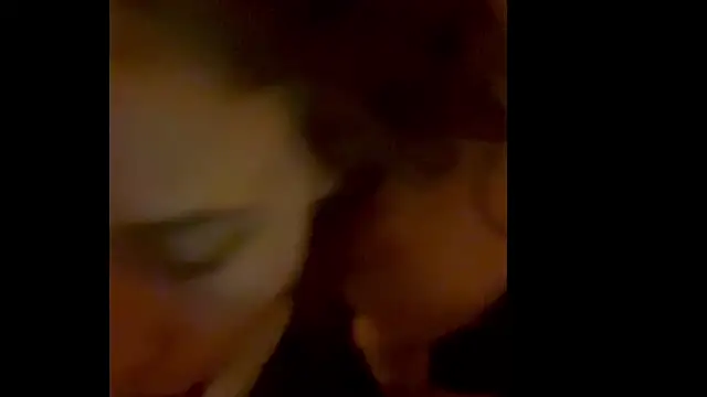 ellafr13 online show from January 5, 2026, 11:08 pm