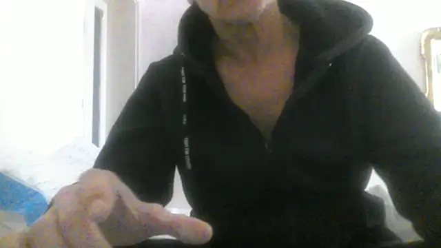 nocosensual online show from April 27, 2026, 7:39 am