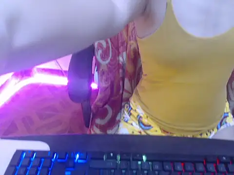 HotAsian Yazzi69 online show from March 18, 2026, 3:57 pm