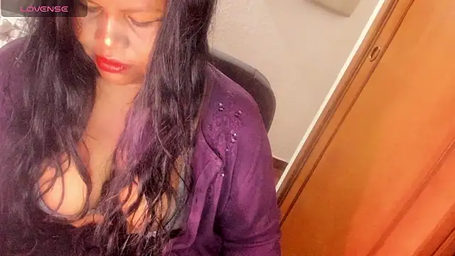 Snapshot of ebonycamelia chatting on July 26, 2026, 10:55 am ebonycamelia online show from July 26, 2026, 10:55 am