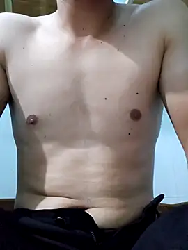 huykkk99 online show from December 1, 2025, 1:01 pm