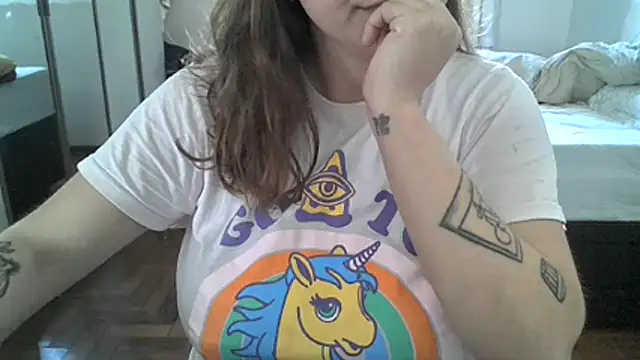 xxxluana online show from April 30, 2026, 2:24 pm