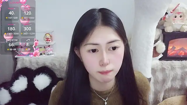 TuTu-077 online show from May 4, 2026, 7:17 pm