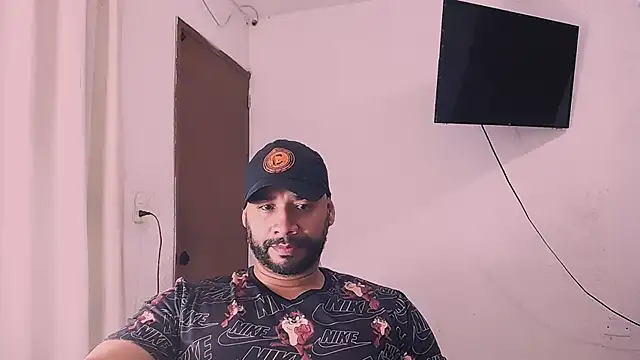 musclehetero online show from January 14, 2026, 6:06 am