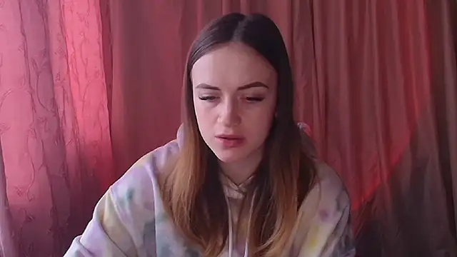 Illa May online show from March 5, 2026, 10:45 am