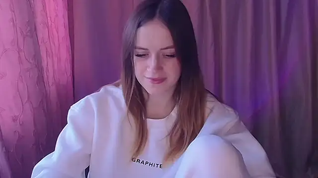 Illa May online show from March 9, 2026, 10:52 am