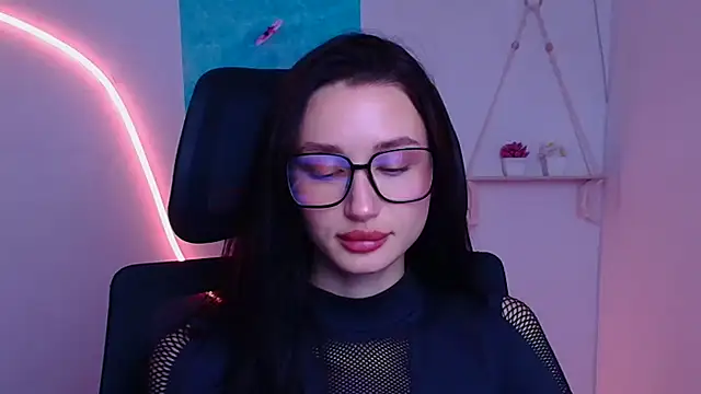 Stella XO online show from December 18, 2025, 6:40 am