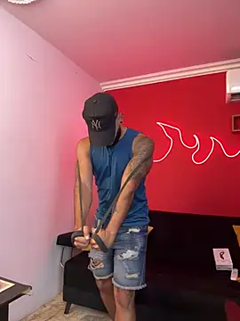 Snapshot of Mike_savage3 chatting on March 14, 2026, 12:22 pm Mike savage3 online show from March 14, 2026, 12:22 pm