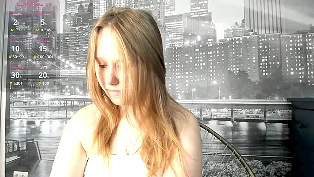 Snapshot of VoidElaris chatting on June 5, 2026, 8:25 pm VoidElaris online show from June 5, 2026, 8:25 pm