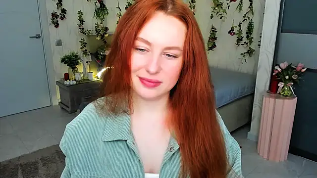 AirySilhouette online show from May 5, 2026, 4:15 am