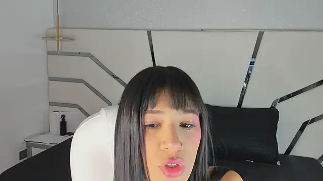 megann myers online show from January 7, 2026, 11:59 am