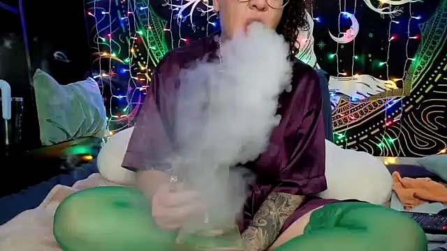 sareberr420 online show from July 5, 2026, 3:41 pm