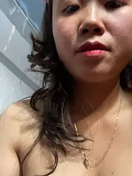 Rose-babyy online show from February 3, 2026, 7:02 am