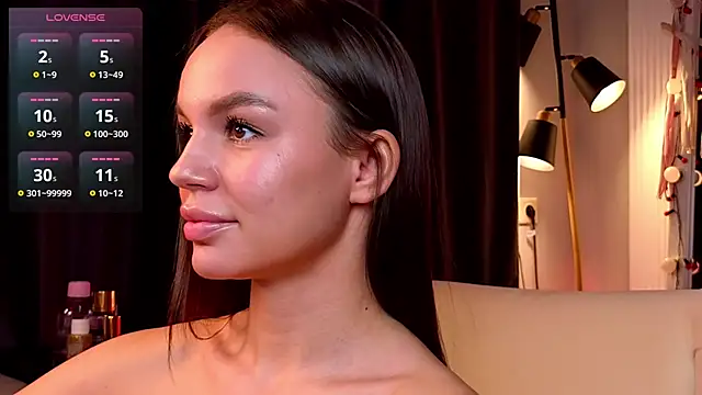 Tiffany Sweetie online show from January 17, 2026, 11:47 am