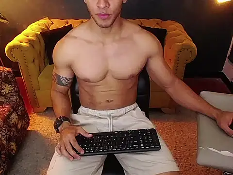 Snapshot of tayler_luke chatting on December 4, 2025, 1:15 am tayler luke online show from December 4, 2025, 1:15 am