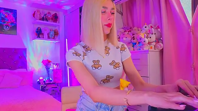 MadamBarbiee online show from March 19, 2026, 8:53 pm