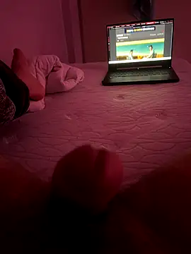 darknebula80 online show from December 14, 2025, 9:53 pm