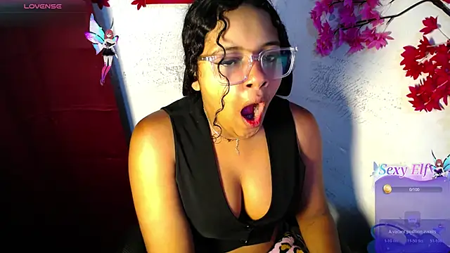 Snapshot of chleo_rosse chatting on July 19, 2026, 8:16 pm chleo rosse online show from July 19, 2026, 8:16 pm