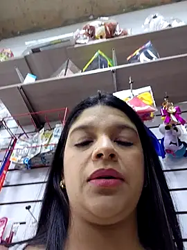Snapshot of Layla-daring chatting on June 25, 2026, 7:30 pm Layla-daring online show from June 25, 2026, 7:30 pm