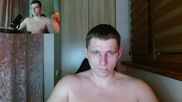 Poliglotjoe1 online show from March 4, 2026, 2:41 am