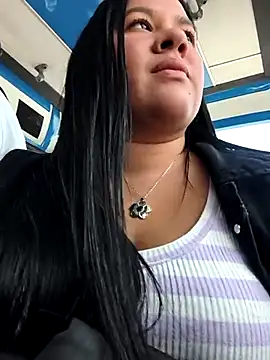 Snapshot of Kendra-daring chatting on July 28, 2026, 7:39 pm Kendra-daring online show from July 28, 2026, 7:39 pm