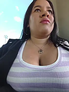 Snapshot of Kendra-daring chatting on June 11, 2026, 5:43 pm Kendra-daring online show from June 11, 2026, 5:43 pm
