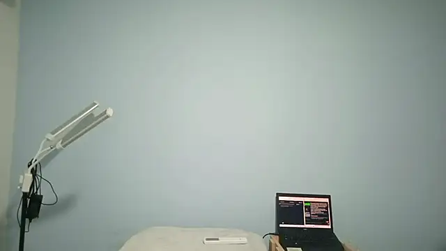 Snapshot of nelielg6 chatting on December 20, 2025, 3:09 am nelielg6 online show from December 20, 2025, 3:09 am