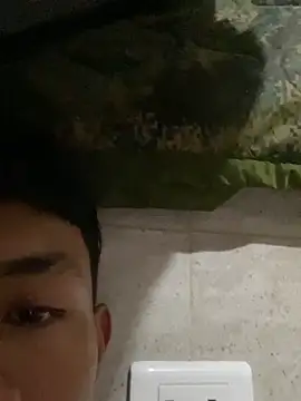 andres0diaz online show from December 4, 2025, 8:08 pm