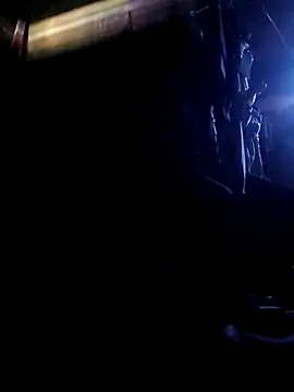 Eezxxx online show from January 7, 2026, 4:28 am