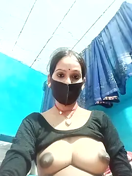 Nandani-758 online show from May 3, 2026, 9:03 am