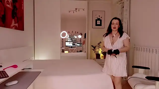 FlirtyFox  online show from February 1, 2026, 12:58 pm