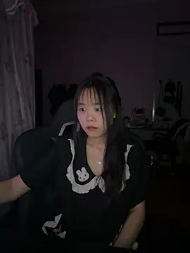 Kiee-lee online show from April 22, 2026, 7:09 pm