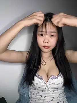 Kiee-lee online show from March 1, 2026, 4:18 pm