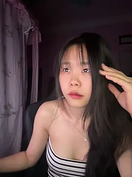 Kiee-lee online show from April 28, 2026, 6:56 pm