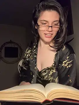 Kora Kat online show from November 25, 2025, 8:03 am