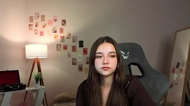 Vexorine online show from December 13, 2025, 8:15 pm