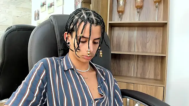 molly madisson  online show from February 27, 2026, 6:30 pm