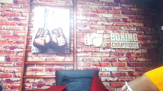 BlackAndAxel online show from December 16, 2025, 10:25 pm