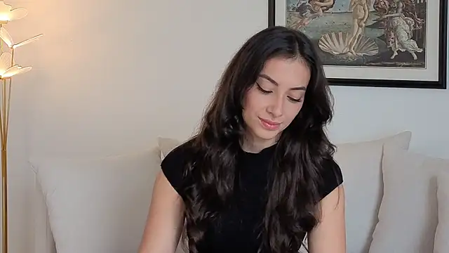 IsabellaSandoval online show from June 5, 2026, 7:52 pm