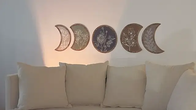 IsabellaSandoval online show from April 26, 2026, 10:07 pm