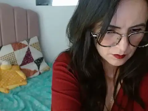 Juliana  lx online show from April 29, 2026, 5:30 pm