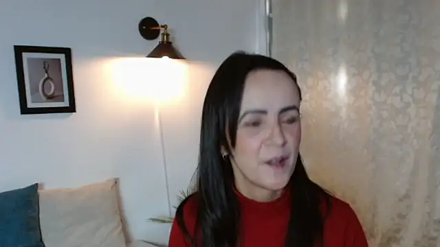 Juliana  lx online show from April 24, 2026, 2:19 pm