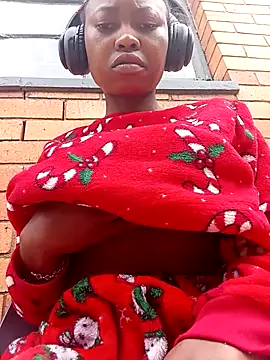 Sweethoneypot25 online show from June 4, 2026, 11:48 am